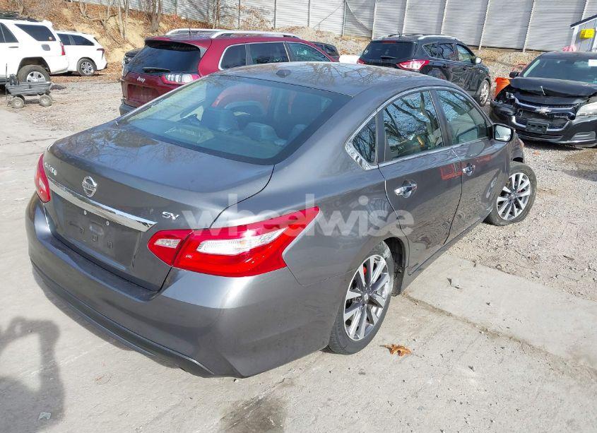 Photo 4 of 2017 Nissan Altima 2.5 SV (VIN 1N4AL3AP4HC109988)