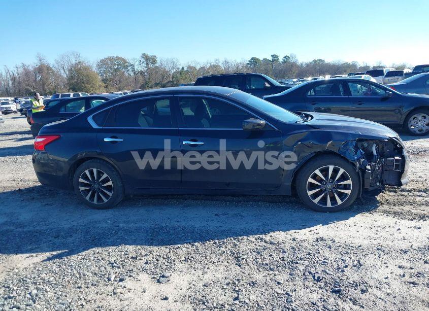 Photo 13 of 2017 Nissan Altima 2.5 SV (VIN 1N4AL3AP4HC110302)