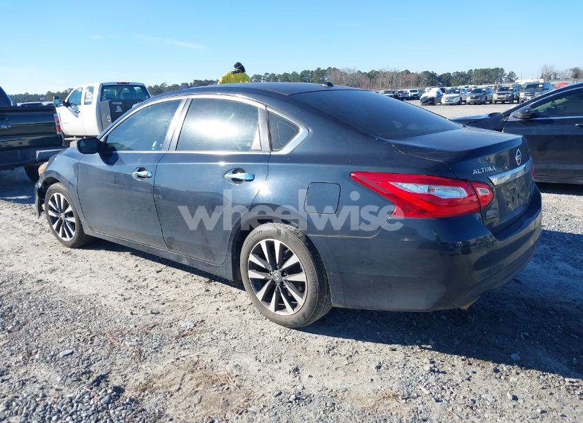 Photo 3 of 2017 Nissan Altima 2.5 SV (VIN 1N4AL3AP4HC110302)