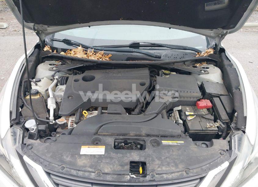 Photo 10 of 2017 Nissan Altima 2.5 SR (VIN 1N4AL3AP4HC110638)