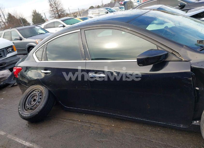 Photo 13 of 2017 Nissan Altima 2.5/2.5 S/2.5 SL/2.5 SR/2.5 SV (VIN 1N4AL3AP4HC115032)