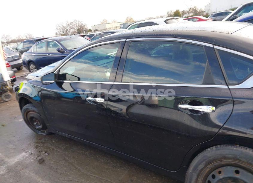 Photo 14 of 2017 Nissan Altima 2.5/2.5 S/2.5 SL/2.5 SR/2.5 SV (VIN 1N4AL3AP4HC115032)