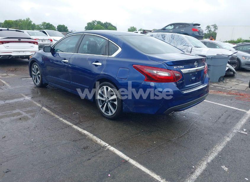 Photo 3 of 2017 Nissan Altima 2.5 SR (VIN 1N4AL3AP4HC117394)