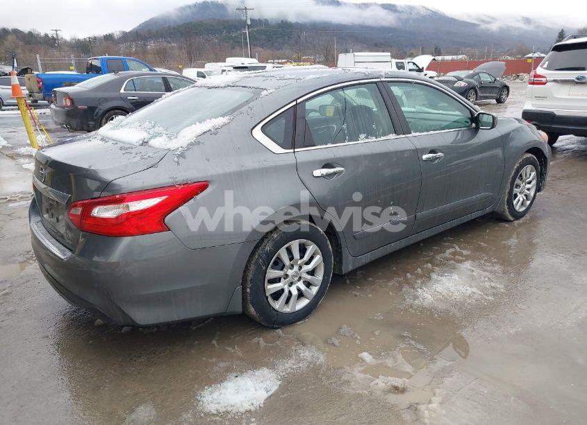 Photo 4 of 2017 Nissan Altima 2.5 S (VIN 1N4AL3AP4HC119551)