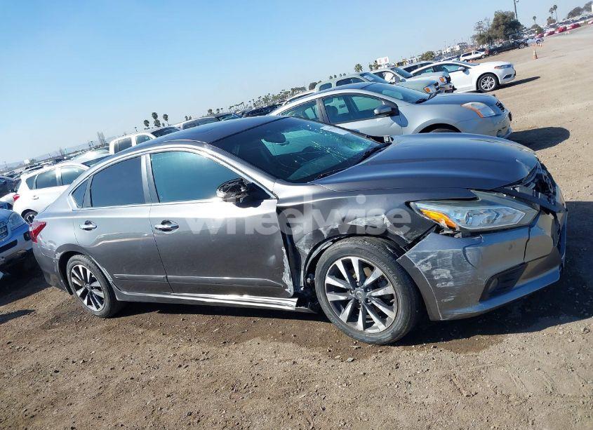 Photo 13 of 2017 Nissan Altima 2.5 SV (VIN 1N4AL3AP4HC131344)