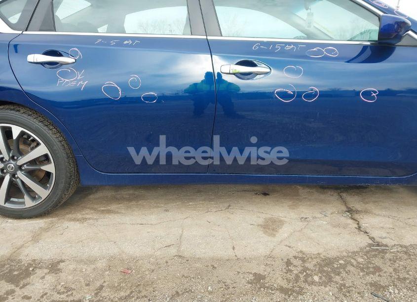 Photo 20 of 2017 Nissan Altima 2.5 SR (VIN 1N4AL3AP4HC131957)