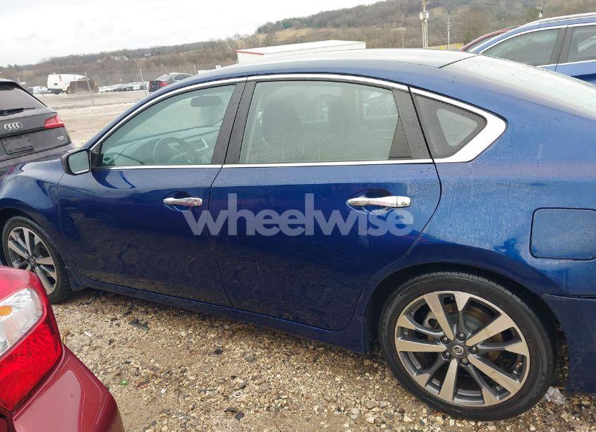 Photo 14 of 2017 Nissan Altima 2.5 SR (VIN 1N4AL3AP4HC132784)