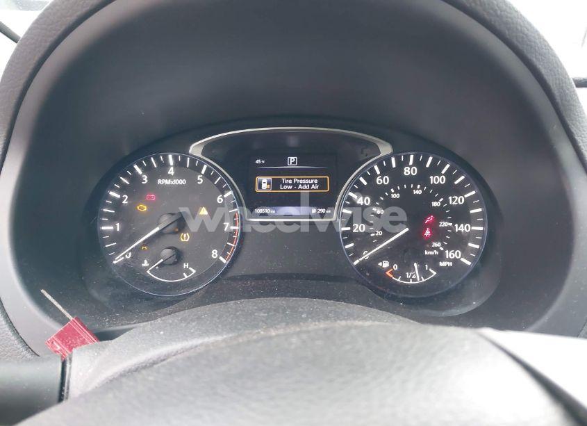 Photo 7 of 2017 Nissan Altima 2.5 SR (VIN 1N4AL3AP4HC132784)