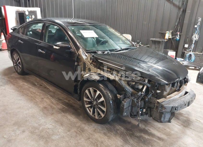 2017 Nissan Altima 2.5 SL (VIN 1N4AL3AP4HC145762) main photo