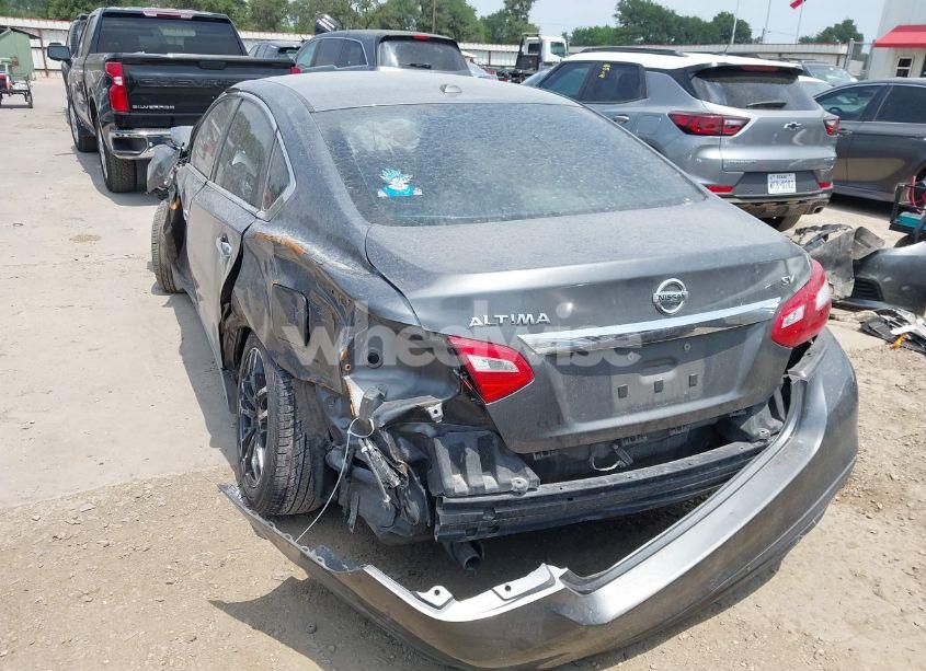 Photo 3 of 2017 Nissan Altima 2.5 SV (VIN 1N4AL3AP4HC150332)