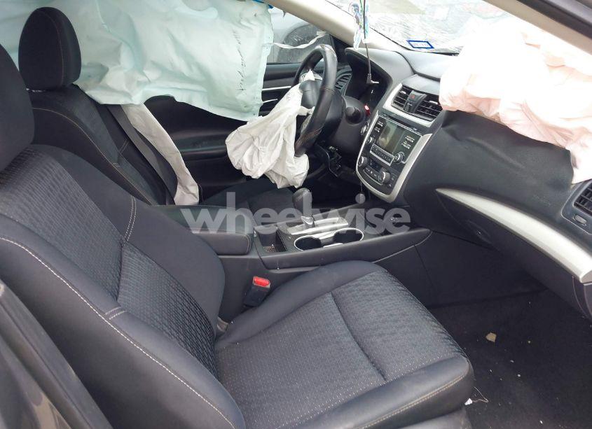 Photo 5 of 2017 Nissan Altima 2.5 SV (VIN 1N4AL3AP4HC150332)