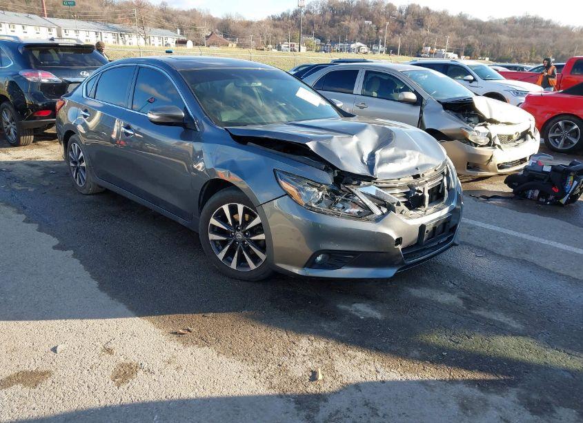 2017 Nissan Altima 2.5 SL (VIN 1N4AL3AP4HC152162) main photo