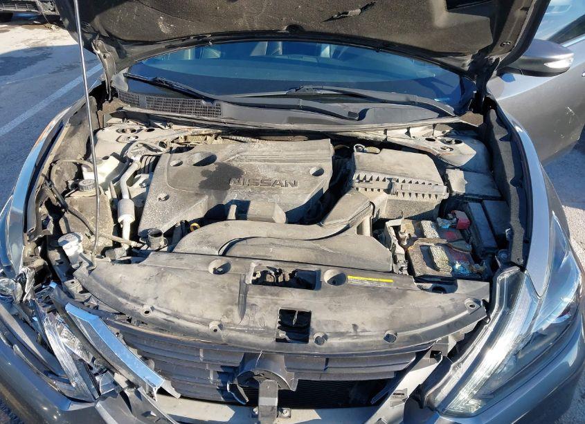 Photo 10 of 2017 Nissan Altima 2.5 SL (VIN 1N4AL3AP4HC152162)