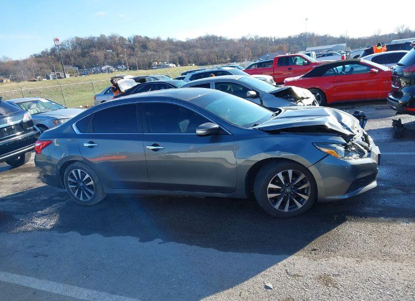 Photo 13 of 2017 Nissan Altima 2.5 SL (VIN 1N4AL3AP4HC152162)