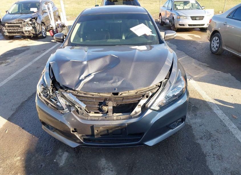 Photo 6 of 2017 Nissan Altima 2.5 SL (VIN 1N4AL3AP4HC152162)