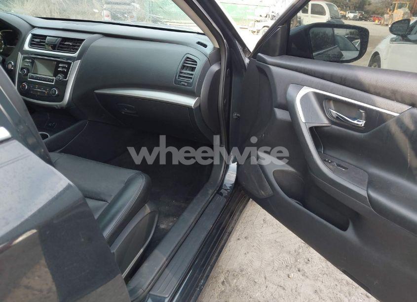 Photo 5 of 2017 Nissan Altima 2.5 S (VIN 1N4AL3AP4HC159628)