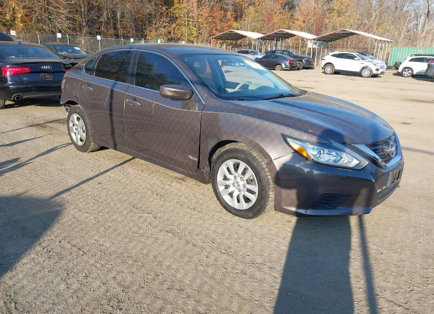 2017 Nissan Altima 2.5 S (VIN 1N4AL3AP4HC161685) main photo