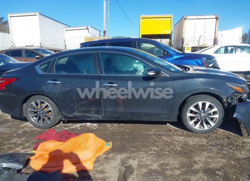 Photo 13 of 2017 Nissan Altima 2.5 SL (VIN 1N4AL3AP4HC168586)