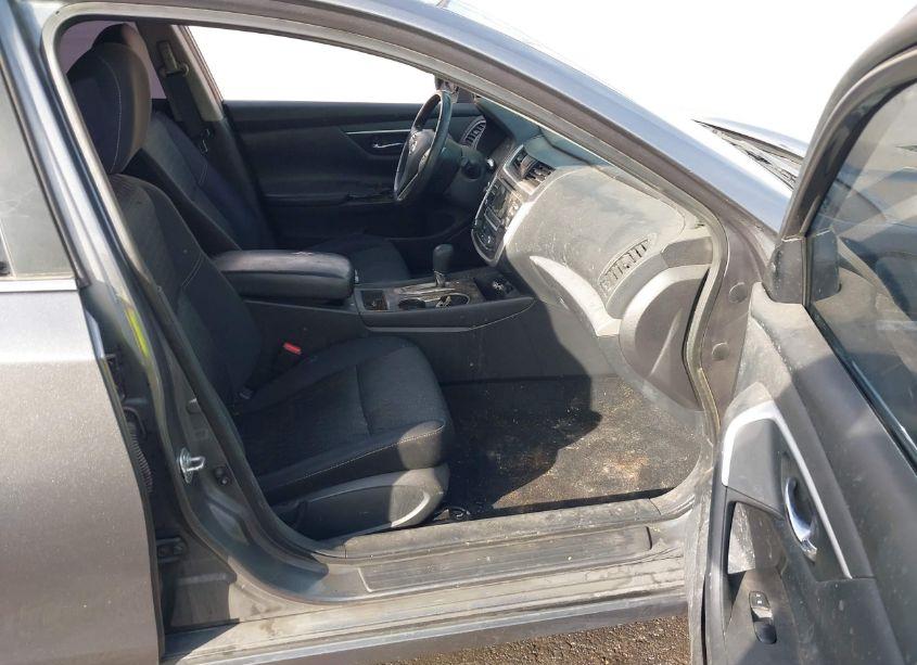 Photo 5 of 2017 Nissan Altima 2.5 SV (VIN 1N4AL3AP4HC170581)