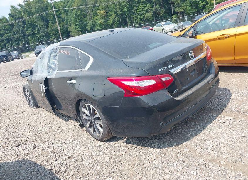 Photo 3 of 2017 Nissan Altima 2.5 SV (VIN 1N4AL3AP4HC180382)