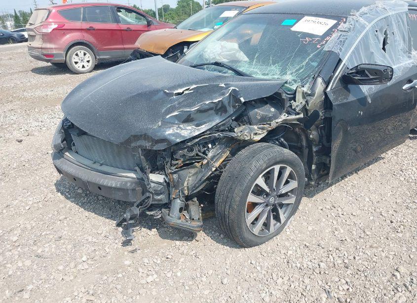 Photo 6 of 2017 Nissan Altima 2.5 SV (VIN 1N4AL3AP4HC180382)