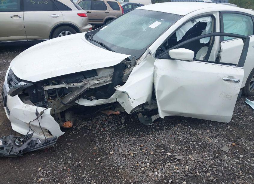 Photo 6 of 2017 Nissan Altima 2.5 SR (VIN 1N4AL3AP4HC191303)