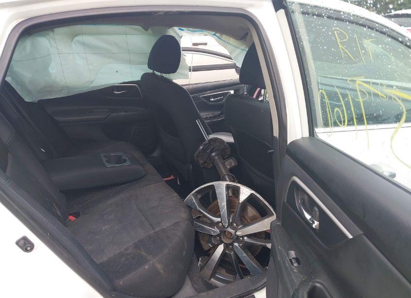 Photo 8 of 2017 Nissan Altima 2.5 SR (VIN 1N4AL3AP4HC191303)