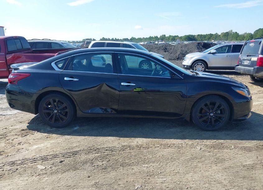 Photo 14 of 2017 Nissan Altima 2.5 SR (VIN 1N4AL3AP4HC193245)