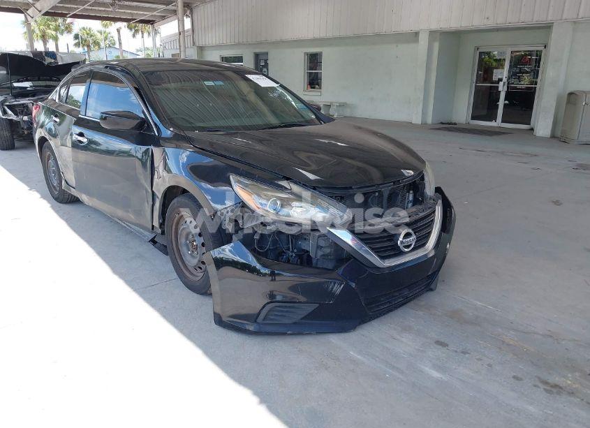 2017 Nissan Altima 2.5 SV (VIN 1N4AL3AP4HC197439) main photo