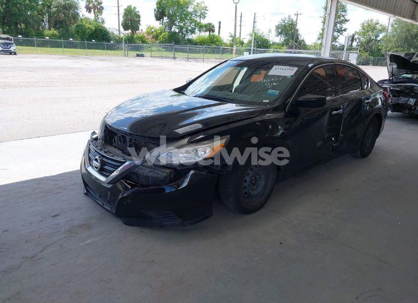 Photo 2 of 2017 Nissan Altima 2.5 SV (VIN 1N4AL3AP4HC197439)