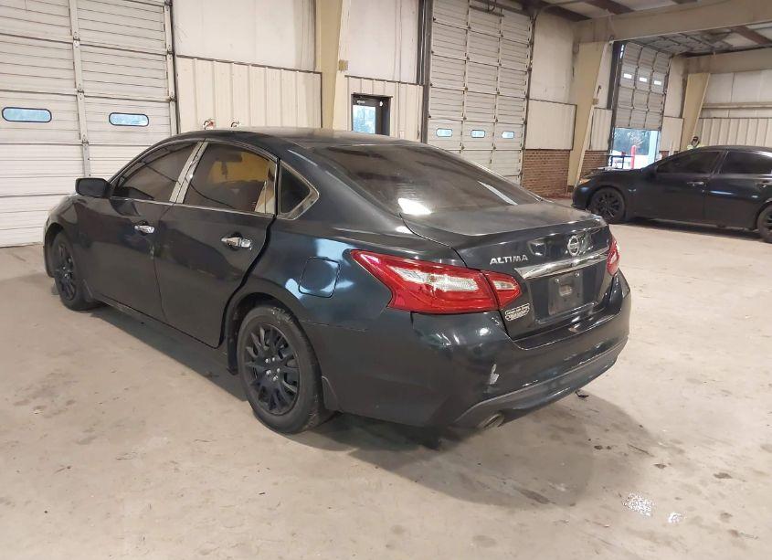 Photo 3 of 2017 Nissan Altima 2.5 S (VIN 1N4AL3AP4HC199420)