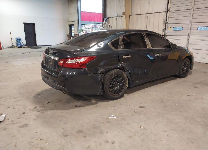 Photo 4 of 2017 Nissan Altima 2.5 S (VIN 1N4AL3AP4HC199420)