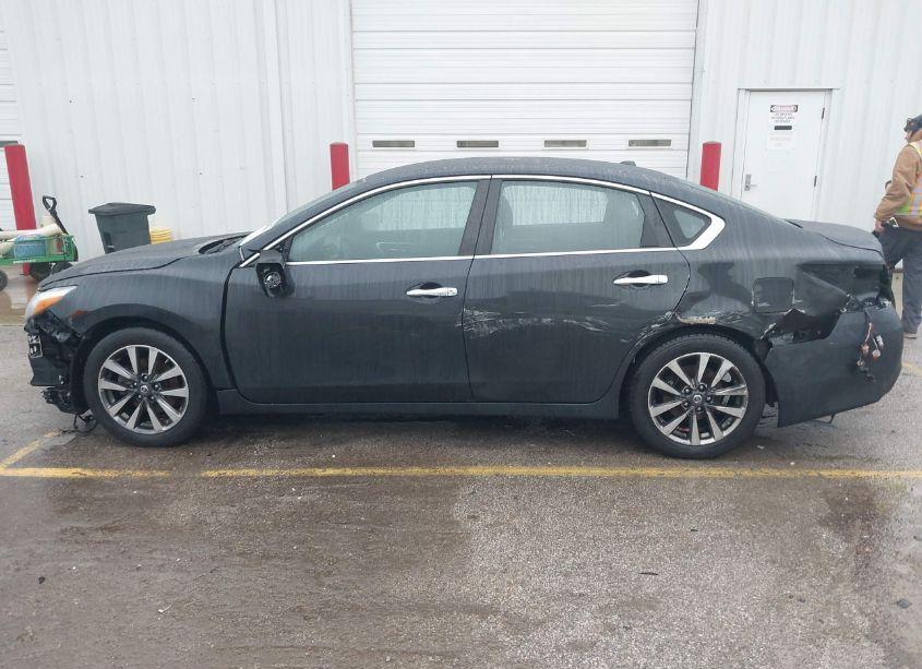 Photo 15 of 2017 Nissan Altima 2.5 SV (VIN 1N4AL3AP4HC201232)