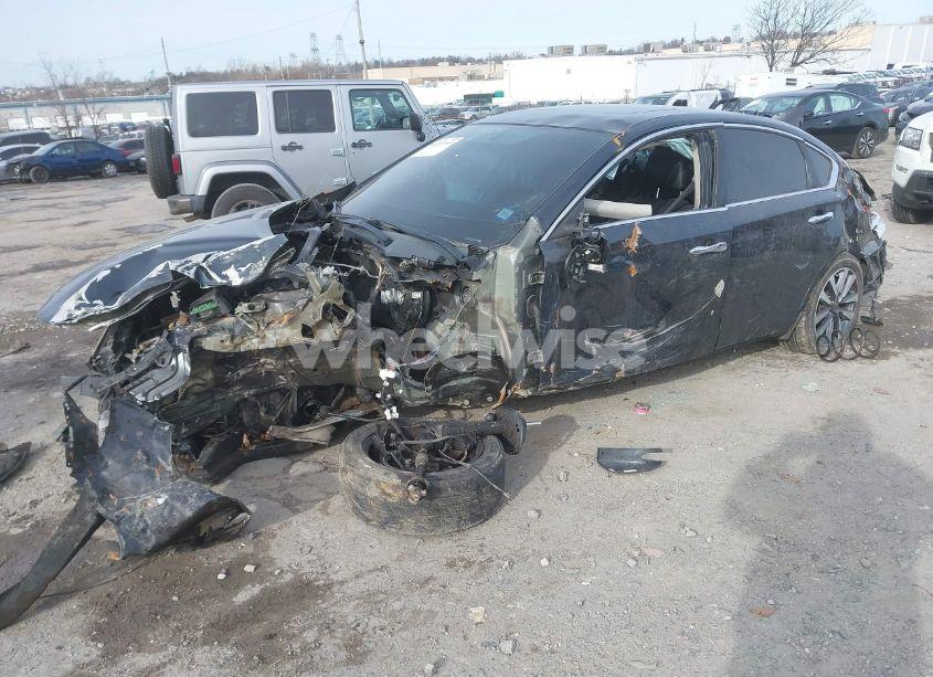 Photo 2 of 2017 Nissan Altima 2.5 SL (VIN 1N4AL3AP4HC212490)