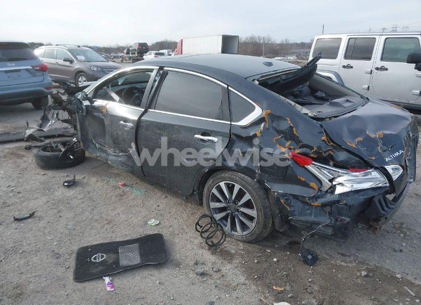 Photo 3 of 2017 Nissan Altima 2.5 SL (VIN 1N4AL3AP4HC212490)