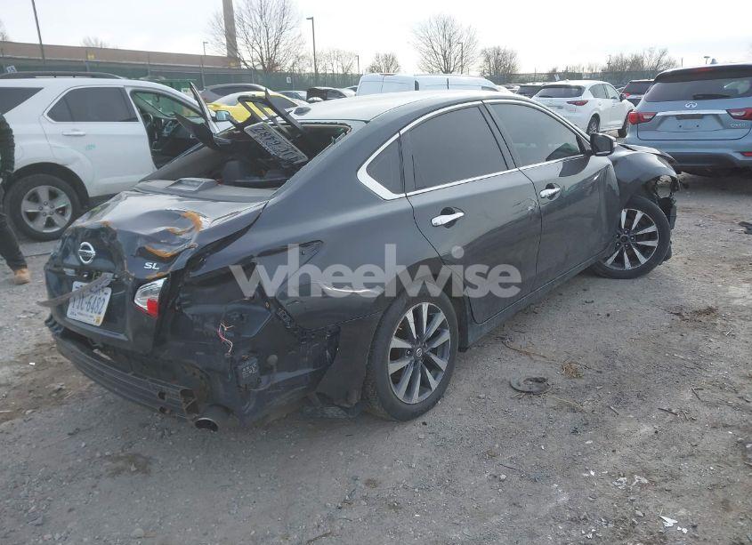 Photo 4 of 2017 Nissan Altima 2.5 SL (VIN 1N4AL3AP4HC212490)