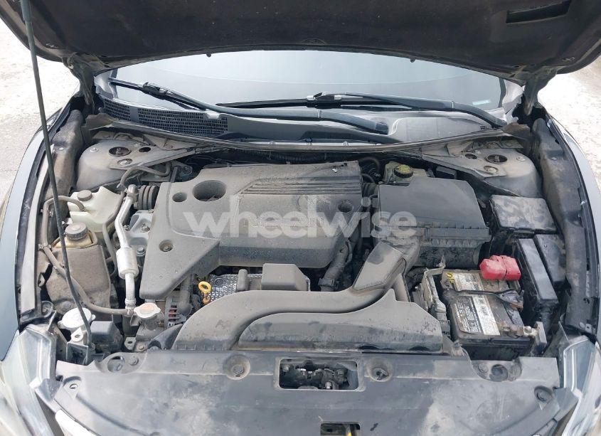 Photo 10 of 2017 Nissan Altima 2.5 SR (VIN 1N4AL3AP4HC215163)
