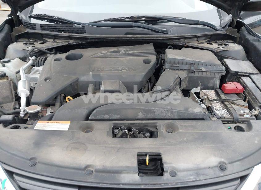 Photo 10 of 2017 Nissan Altima 2.5 SR (VIN 1N4AL3AP4HC217060)