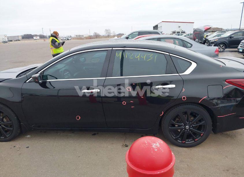 Photo 14 of 2017 Nissan Altima 2.5 SR (VIN 1N4AL3AP4HC217060)