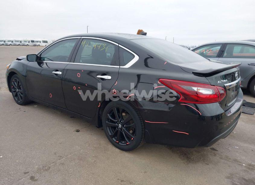 Photo 3 of 2017 Nissan Altima 2.5 SR (VIN 1N4AL3AP4HC217060)