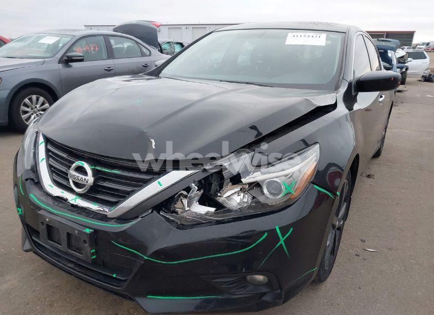 Photo 6 of 2017 Nissan Altima 2.5 SR (VIN 1N4AL3AP4HC217060)