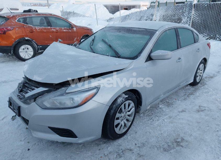 Photo 2 of 2017 Nissan Altima 2.5 S (VIN 1N4AL3AP4HC220850)