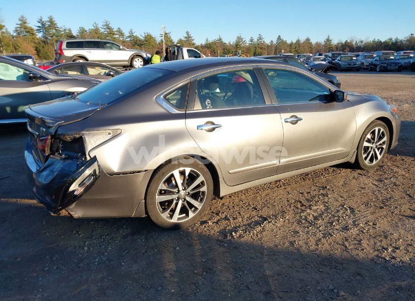 Photo 4 of 2017 Nissan Altima 2.5 SR (VIN 1N4AL3AP4HC222954)