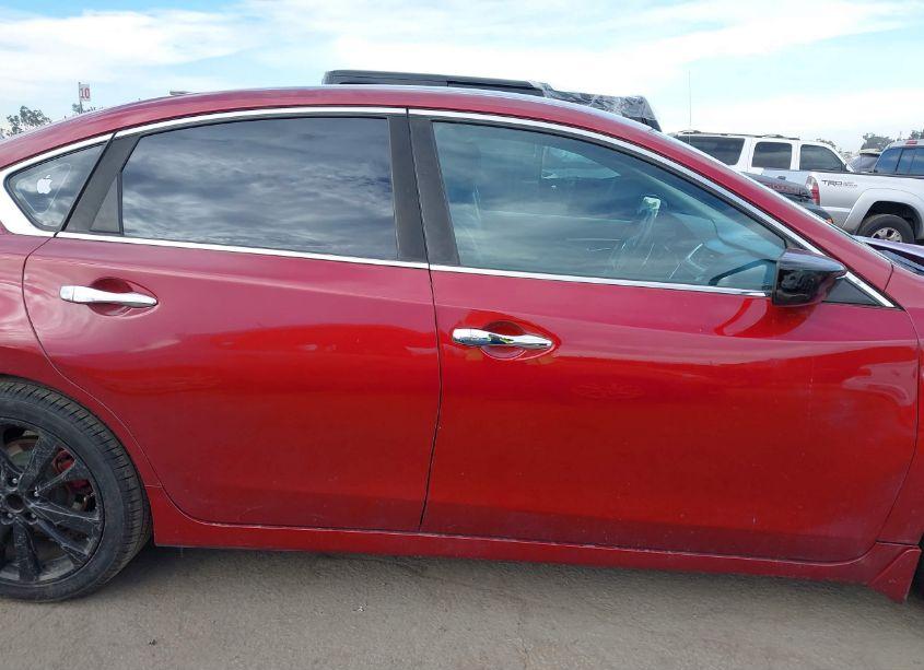 Photo 13 of 2017 Nissan Altima 2.5 SR (VIN 1N4AL3AP4HC228804)