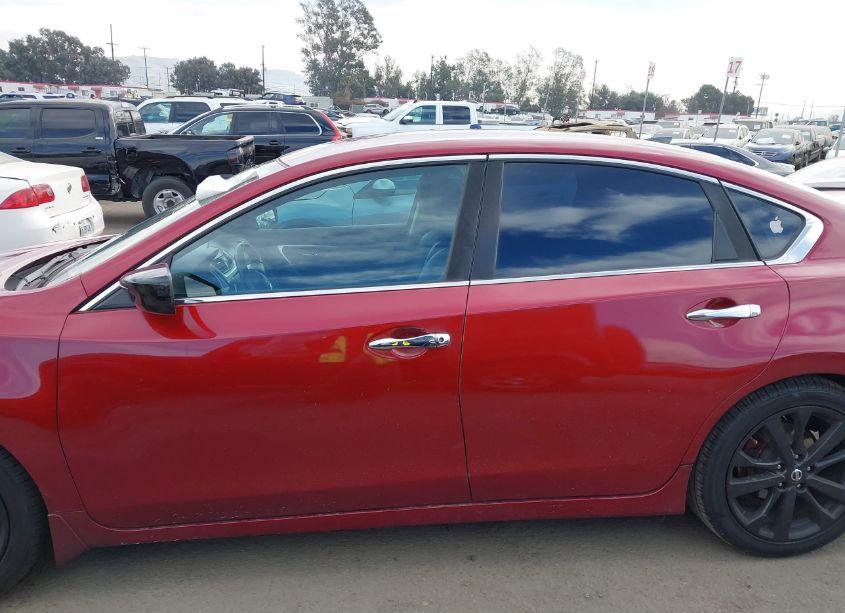 Photo 14 of 2017 Nissan Altima 2.5 SR (VIN 1N4AL3AP4HC228804)