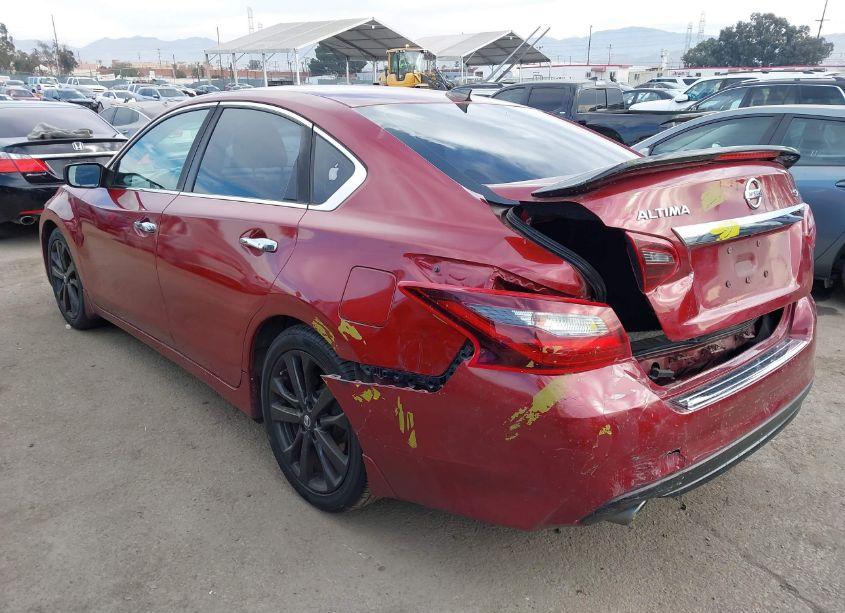 Photo 3 of 2017 Nissan Altima 2.5 SR (VIN 1N4AL3AP4HC228804)