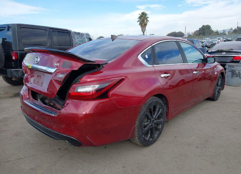 Photo 4 of 2017 Nissan Altima 2.5 SR (VIN 1N4AL3AP4HC228804)