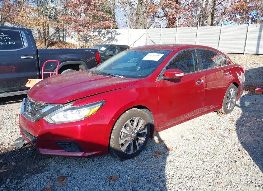 Photo 2 of 2017 Nissan Altima 2.5 SV (VIN 1N4AL3AP4HC229712)