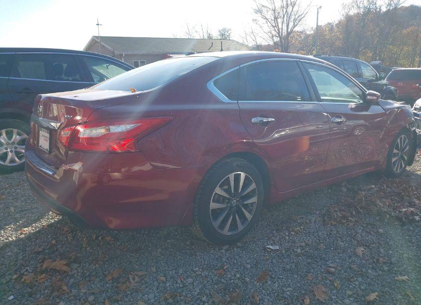 Photo 4 of 2017 Nissan Altima 2.5 SV (VIN 1N4AL3AP4HC229712)