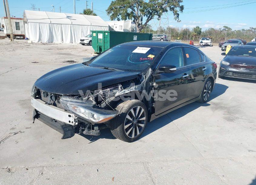 Photo 2 of 2017 Nissan Altima 2.5 SL (VIN 1N4AL3AP4HC236644)